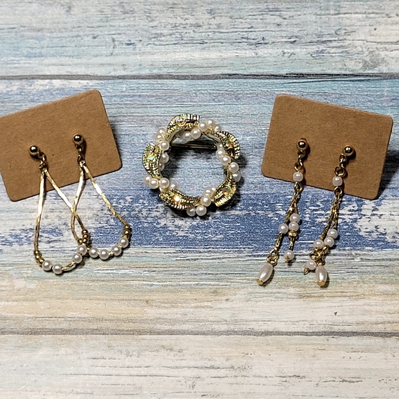 Elegant Gold and Pearl Jewelry Bundle - Picture 8 of 8